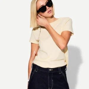 LT1K Regular Sand Essential T-Shirt.